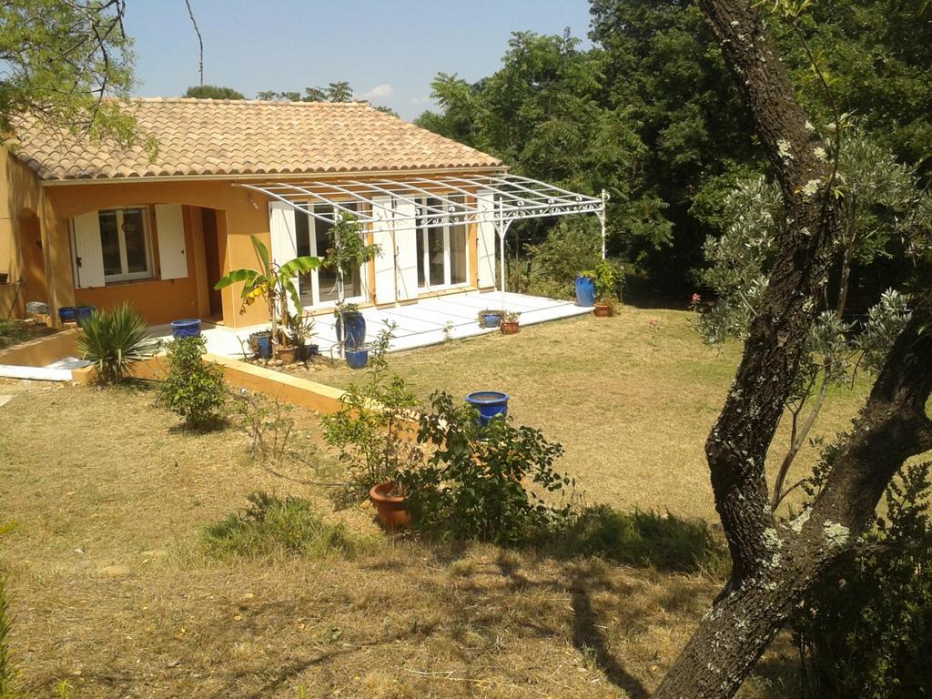 Вілла Entre Nimes Et Arles Bellegarde  Екстер'єр фото