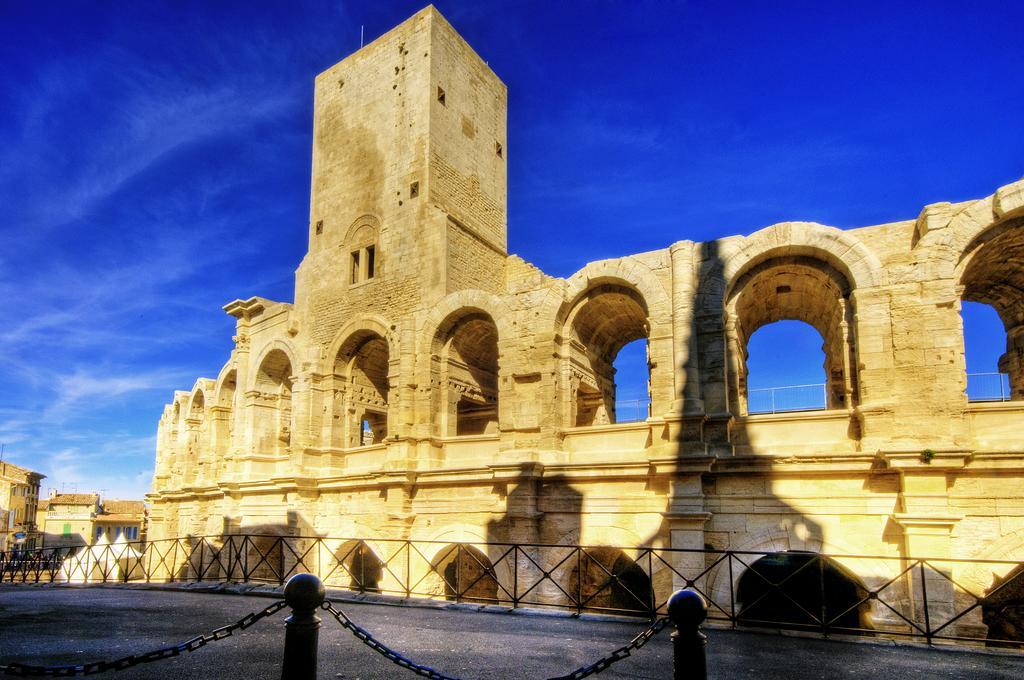Вілла Entre Nimes Et Arles Bellegarde  Екстер'єр фото