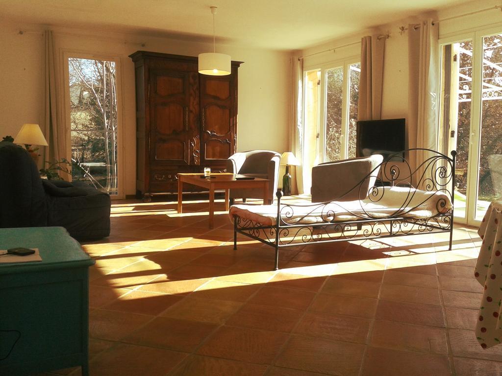 Вілла Entre Nimes Et Arles Bellegarde  Екстер'єр фото